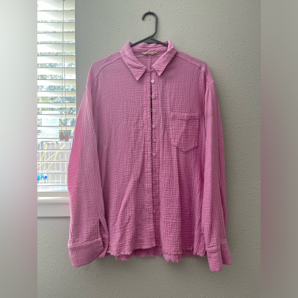 Pink Collar button up long sleeve shirt